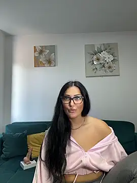 Snapshot of AnyEvyy chatting on 3, 6, 2026 AnyEvyy online show from 3, 6, 2026
