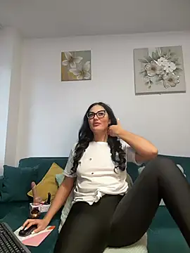 Snapshot of AnyEvyy chatting on 20, 5, 2026 AnyEvyy online show from 20, 5, 2026