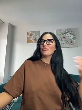 Snapshot of AnyEvyy chatting on 2, 6, 2026 AnyEvyy online show from 2, 6, 2026