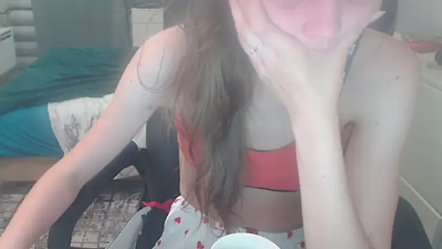 juili juili online show from 18, 5, 2026