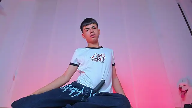 Asher Young online show from 15, 5, 2026