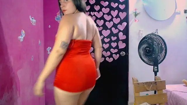 Snapshot of Kiara_tits chatting on 17, 5, 2026 Kiara tits online show from 17, 5, 2026