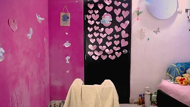 Snapshot of Kiara_tits chatting on 10, 6, 2026 Kiara tits online show from 10, 6, 2026