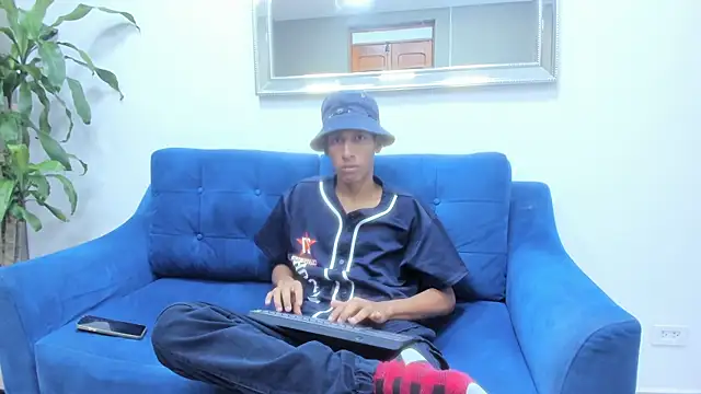 Snapshot of Zane_Belville chatting on 13, 5, 2026 Zane Belville online show from 13, 5, 2026