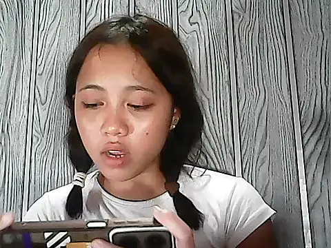 Yours AsianPinayGirl18 online show from 23, 7, 2026