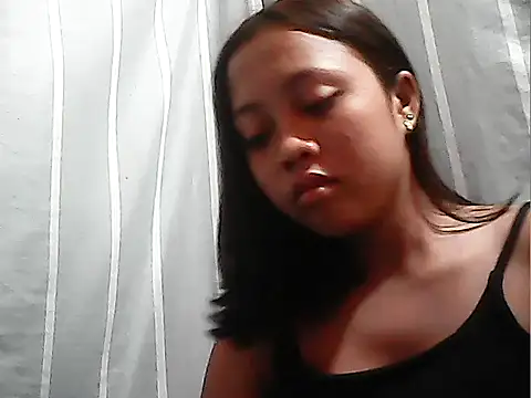 Yours AsianPinayGirl18 online show from 28, 6, 2026
