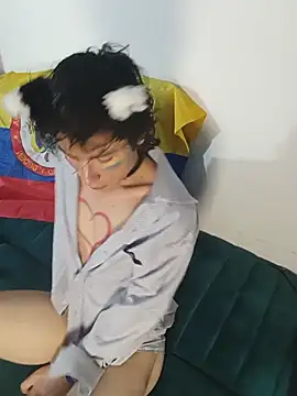 Snapshot of LittleTymmy chatting on 17, 6, 2026 LittleTymmy online show from 17, 6, 2026