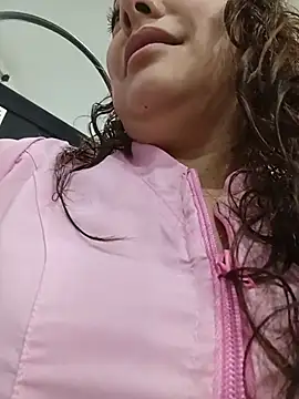 SAMANTHA--02 online show from 6, 8, 2026