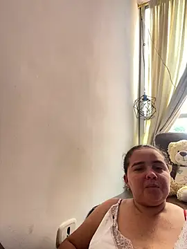 Snapshot of evereskira chatting on 14, 5, 2026 evereskira online show from 14, 5, 2026
