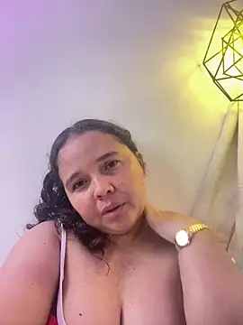 Snapshot of evereskira chatting on 12, 5, 2026 evereskira online show from 12, 5, 2026