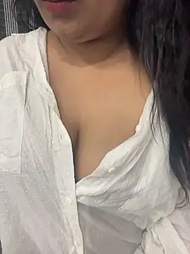 Snapshot of Tamil_Azhagie chatting on 20, 6, 2026 Tamil Azhagie online show from 20, 6, 2026
