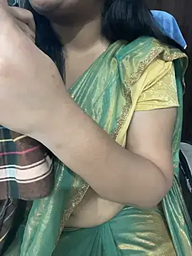 Snapshot of Tamil_Azhagie chatting on 21, 6, 2026 Tamil Azhagie online show from 21, 6, 2026