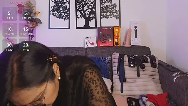 Snapshot of Angelabrowm chatting on 11, 5, 2026 Angelabrowm online show from 11, 5, 2026