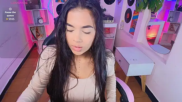 Snapshot of Duulce_mia chatting on 30, 5, 2026 Duulce mia online show from 30, 5, 2026