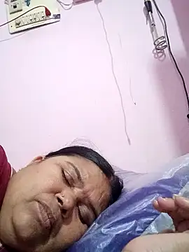 Snapshot of dheepika11 chatting on 17, 5, 2026 dheepika11 online show from 17, 5, 2026