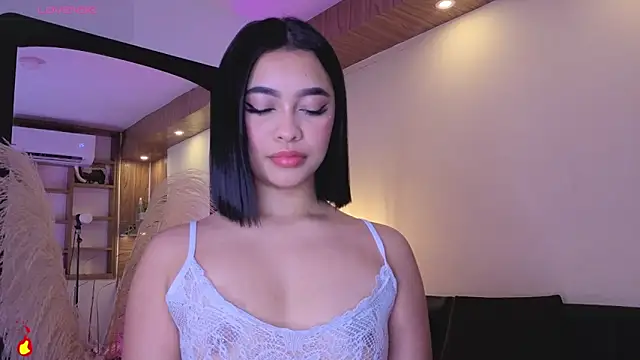 Snapshot of Chloe_monroee chatting on 13, 6, 2026 Chloe monroee online show from 13, 6, 2026