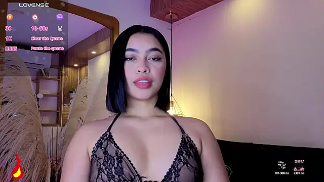 Snapshot of Chloe_monroee chatting on 1, 6, 2026 Chloe monroee online show from 1, 6, 2026