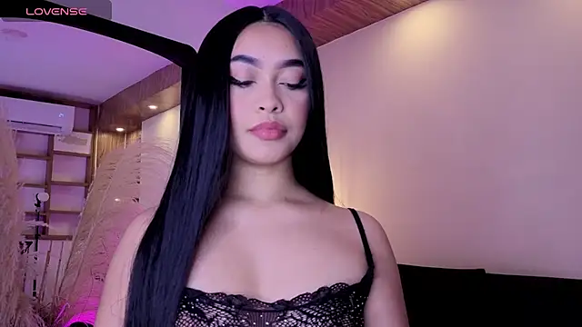 Snapshot of Chloe_monroee chatting on 1, 8, 2026 Chloe monroee online show from 1, 8, 2026