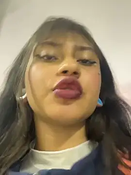Snapshot of Noa_lau chatting on 2, 7, 2026 Noa lau online show from 2, 7, 2026