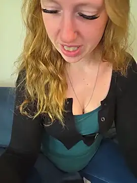 Snapshot of SweetGermanAlina chatting on 29, 6, 2026 SweetGermanAlina online show from 29, 6, 2026