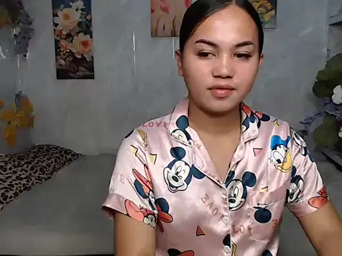 Snapshot of ur_asiankat chatting on 17, 7, 2026 ur asiankat online show from 17, 7, 2026
