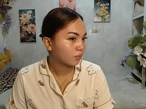 Snapshot of ur_asiankat chatting on 21, 6, 2026 ur asiankat online show from 21, 6, 2026