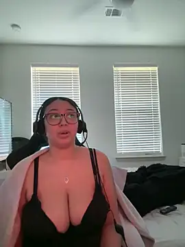 Snapshot of minhaaa_baby chatting on 3, 5, 2026 minhaaa baby online show from 3, 5, 2026