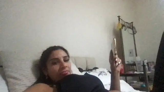 Miss juicybabes online show from 3, 5, 2026