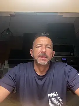 Snapshot of daddy3945 chatting on 10, 6, 2026 daddy3945 online show from 10, 6, 2026