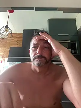 Snapshot of daddy3945 chatting on 29, 5, 2026 daddy3945 online show from 29, 5, 2026