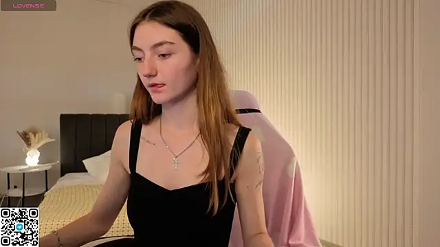 Snapshot of Valenora1 chatting on 2, 8, 2026 Valenora1 online show from 2, 8, 2026