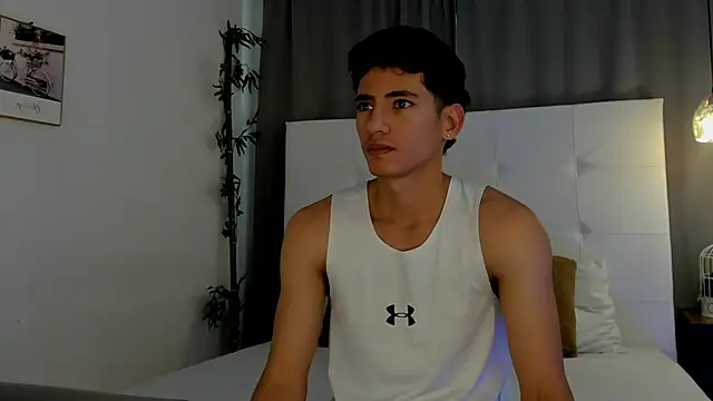 Snapshot of Alejo-and-Thiago chatting on 27, 5, 2026 Alejo-and-Thiago online show from 27, 5, 2026