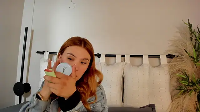 Snapshot of _zoe_3 chatting on 16, 5, 2026 zoe 3 online show from 16, 5, 2026