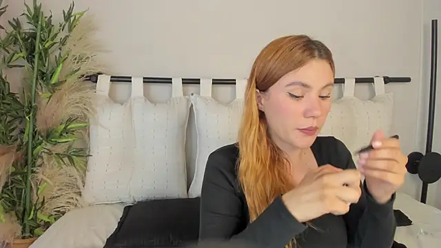 Snapshot of _zoe_3 chatting on 16, 6, 2026 zoe 3 online show from 16, 6, 2026
