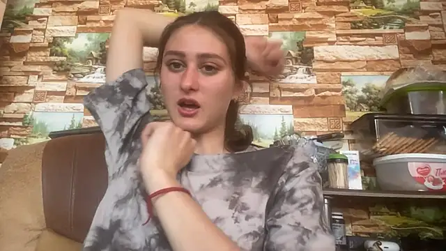 Snapshot of MercySoeder chatting on 3, 5, 2026 MercySoeder online show from 3, 5, 2026