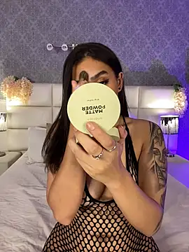 miadecker online show from 25, 5, 2026