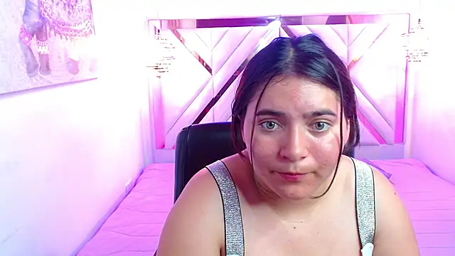 Snapshot of Laurha_ chatting on 15, 5, 2026 Laurha online show from 15, 5, 2026