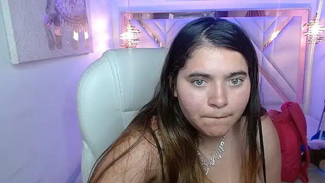 Laurha  online show from 11, 7, 2026