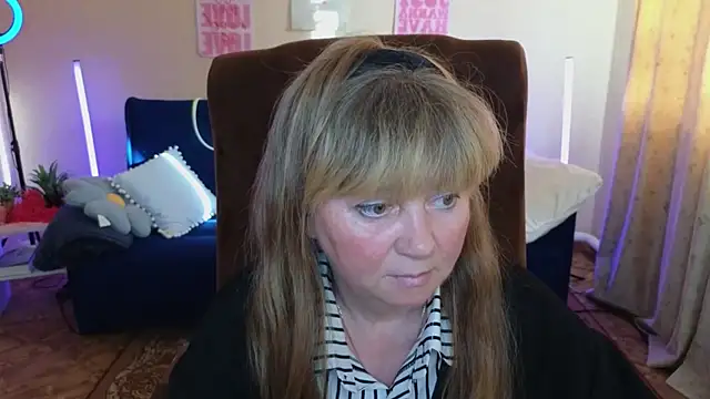 Melania Cook online show from 15, 5, 2026