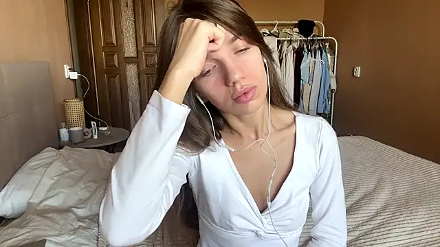 Snapshot of TrishIsaac chatting on 22, 5, 2026 TrishIsaac online show from 22, 5, 2026