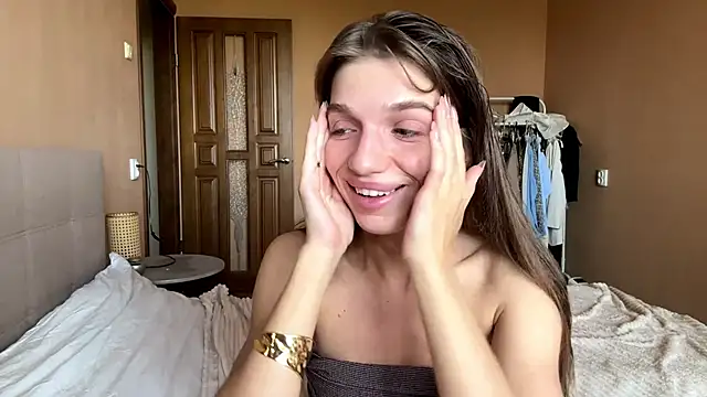 Snapshot of TrishIsaac chatting on 29, 6, 2026 TrishIsaac online show from 29, 6, 2026