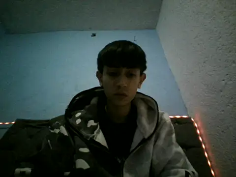Snapshot of caos_mod chatting on 24, 5, 2026 caos mod online show from 24, 5, 2026