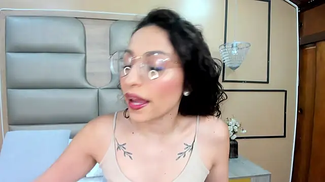 Snapshot of ANAMARIAMD chatting on 7, 7, 2026 ANAMARIAMD online show from 7, 7, 2026