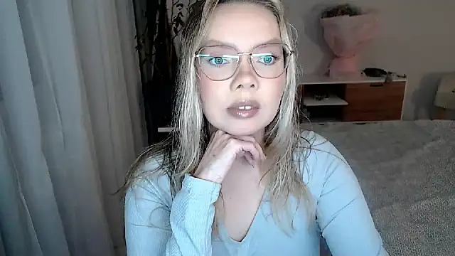 PolinaXXXXXJones online show from 29, 6, 2026