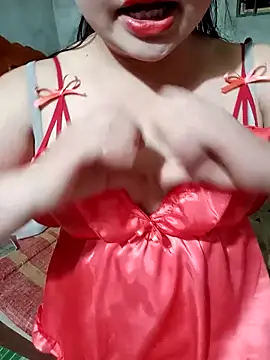 Lily Henry online show from 8, 5, 2026