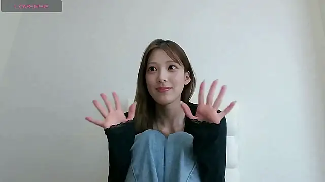 rii nyan online show from 21, 7, 2026