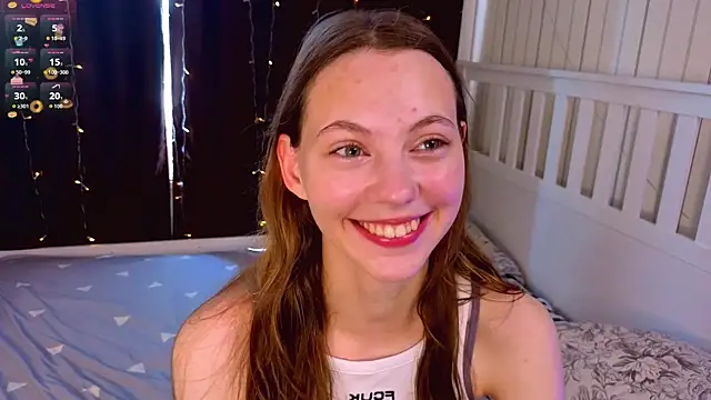 Snapshot of HarriettKitty chatting on 13, 7, 2026 HarriettKitty online show from 13, 7, 2026