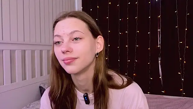 Snapshot of HarriettKitty chatting on 4, 6, 2026 HarriettKitty online show from 4, 6, 2026