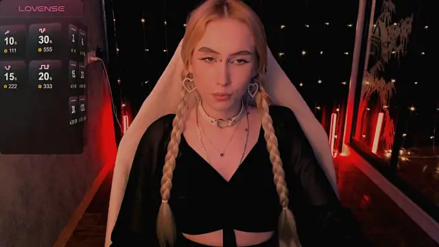 Snapshot of GoddessBambi chatting on 15, 5, 2026 GoddessBambi online show from 15, 5, 2026
