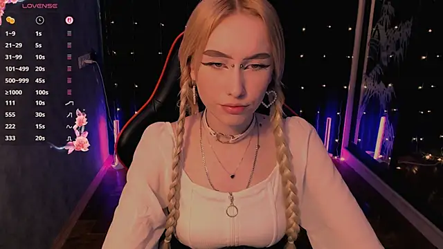 Snapshot of GoddessBambi chatting on 6, 5, 2026 GoddessBambi online show from 6, 5, 2026